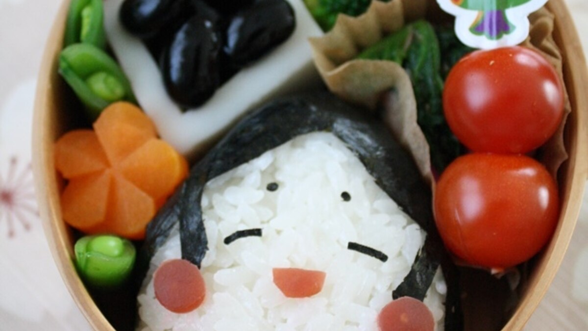 節分キャラ弁 福は内 お多福さんのおにぎり弁 レシピ 作り方 By Asami Obento 楽天レシピ